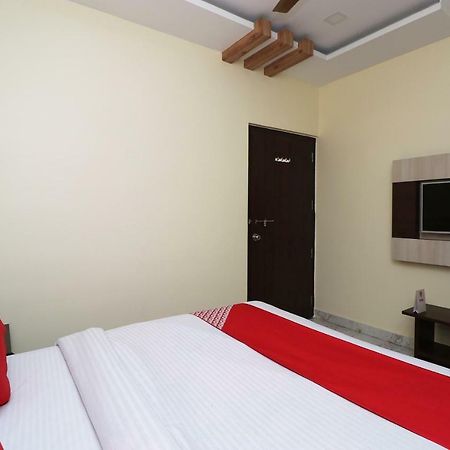 Oyo 27750 Bhagwati Residency Hotel Mirzapur Luaran gambar