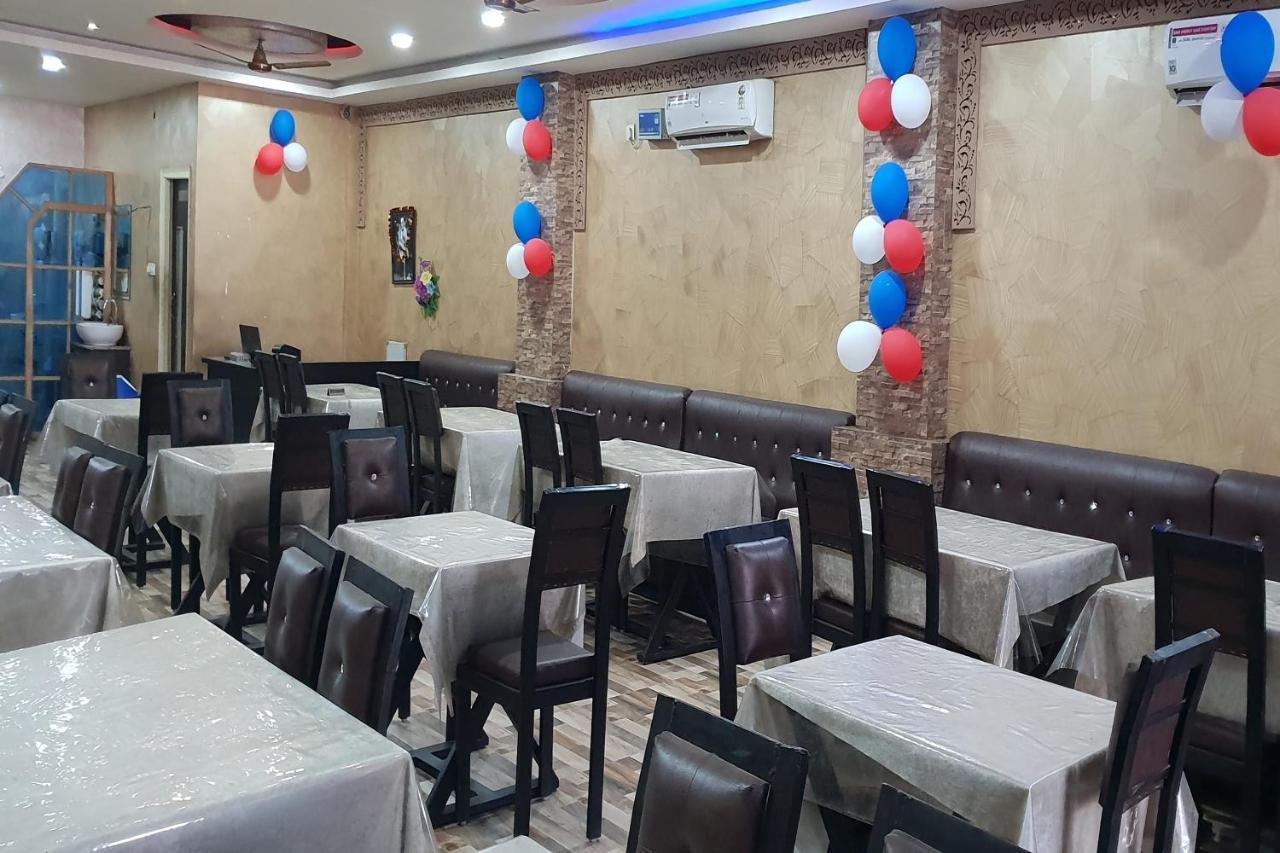 Oyo 27750 Bhagwati Residency Hotel Mirzapur Luaran gambar