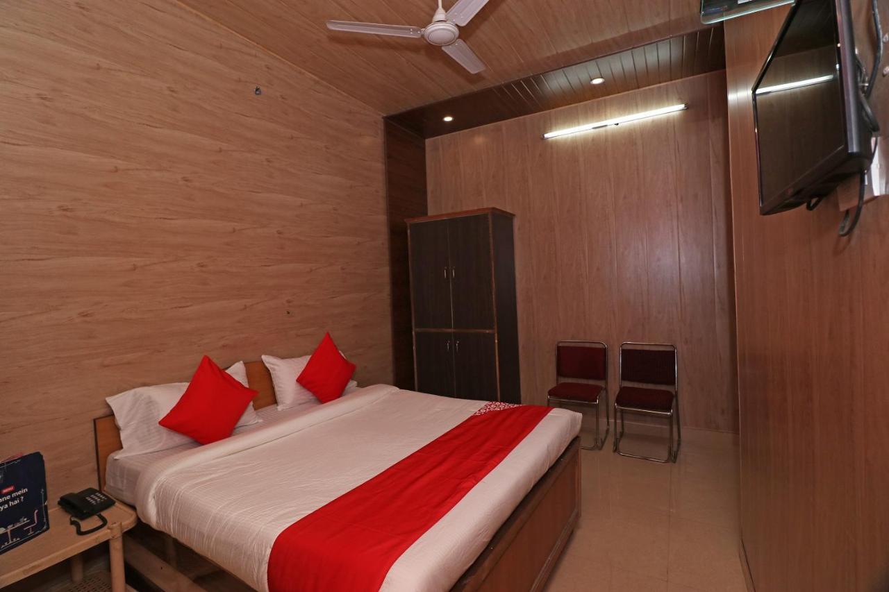 Oyo 27750 Bhagwati Residency Hotel Mirzapur Luaran gambar