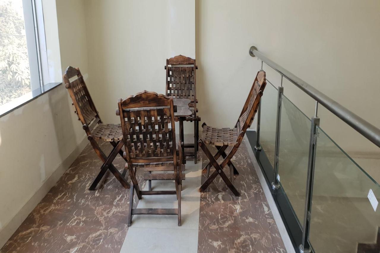 Oyo 27750 Bhagwati Residency Hotel Mirzapur Luaran gambar