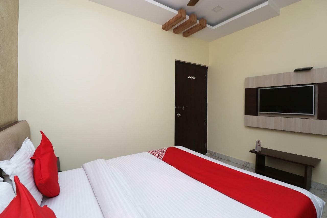 Oyo 27750 Bhagwati Residency Hotel Mirzapur Luaran gambar